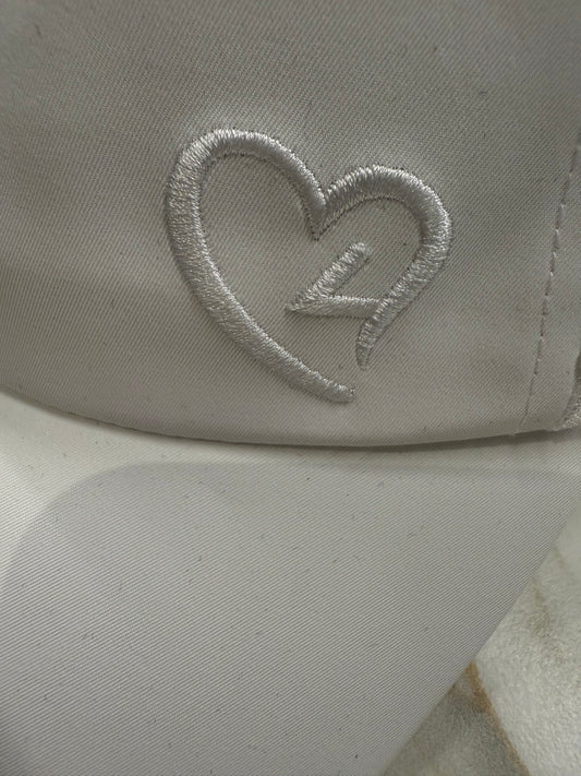 Love4 Heart Mesh Embroidered Baseball Cap – Adjustable Women’s Hat, Lightweight Polyester