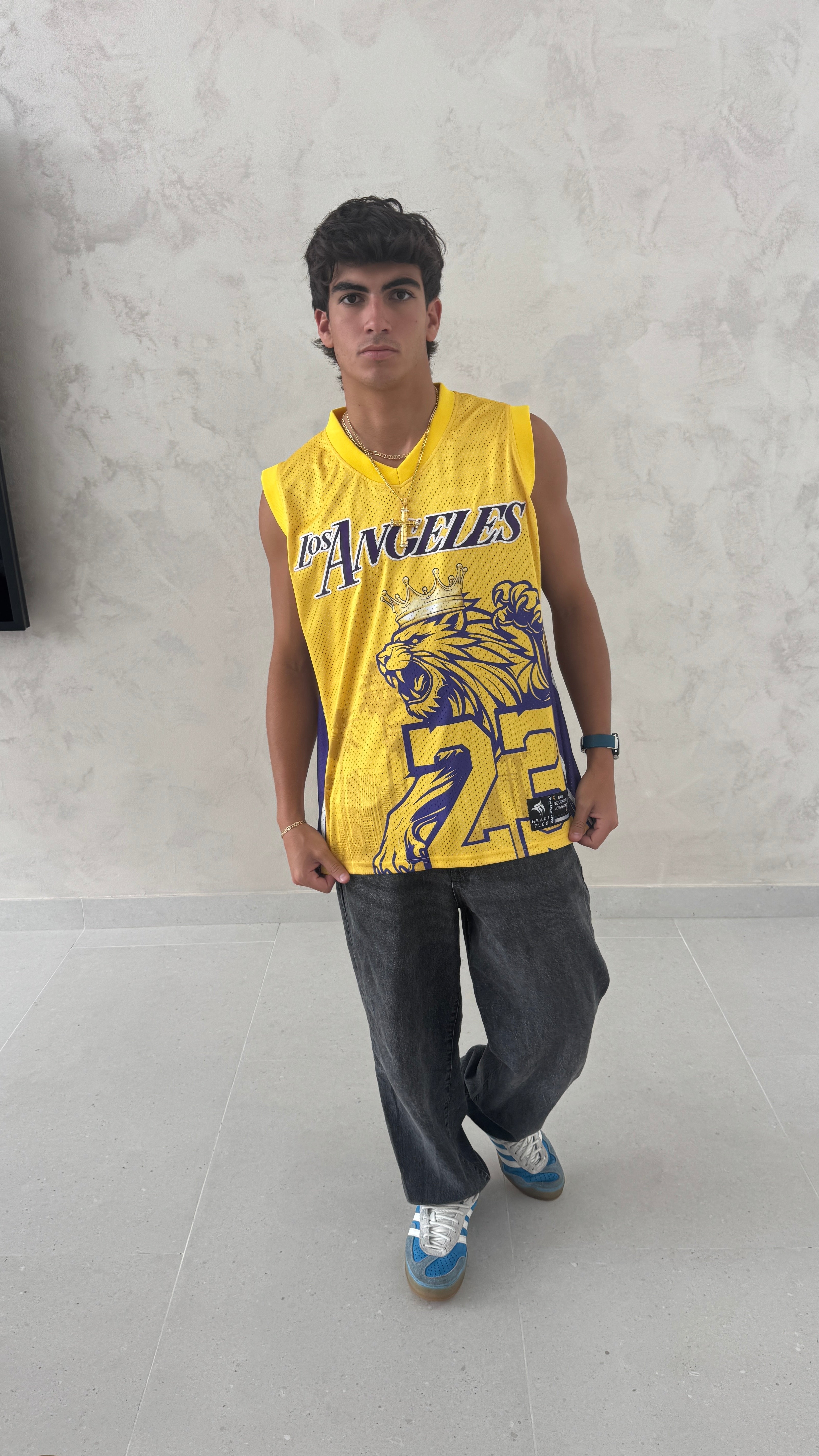 Los Angeles 23 Vintage Basketball Jersey – Oversized Streetwear Mesh Tank Main image