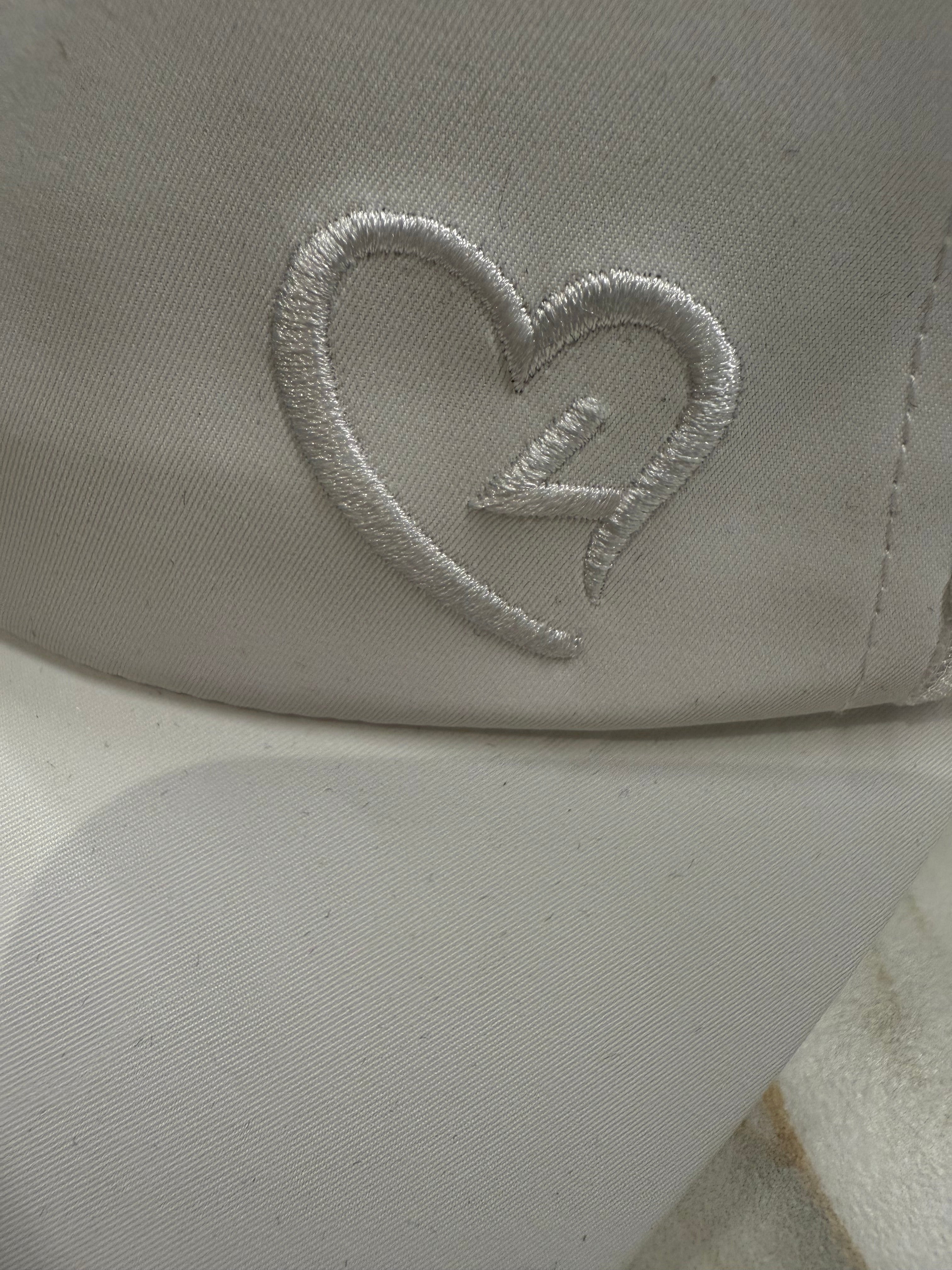 Love4 Heart Mesh Embroidered Baseball Cap – Adjustable Women’s Hat, Lightweight Polyester